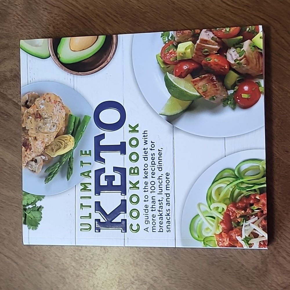 Ultimate Keto Cookbook Like new condition‎ more than 100 recipes Kitchen